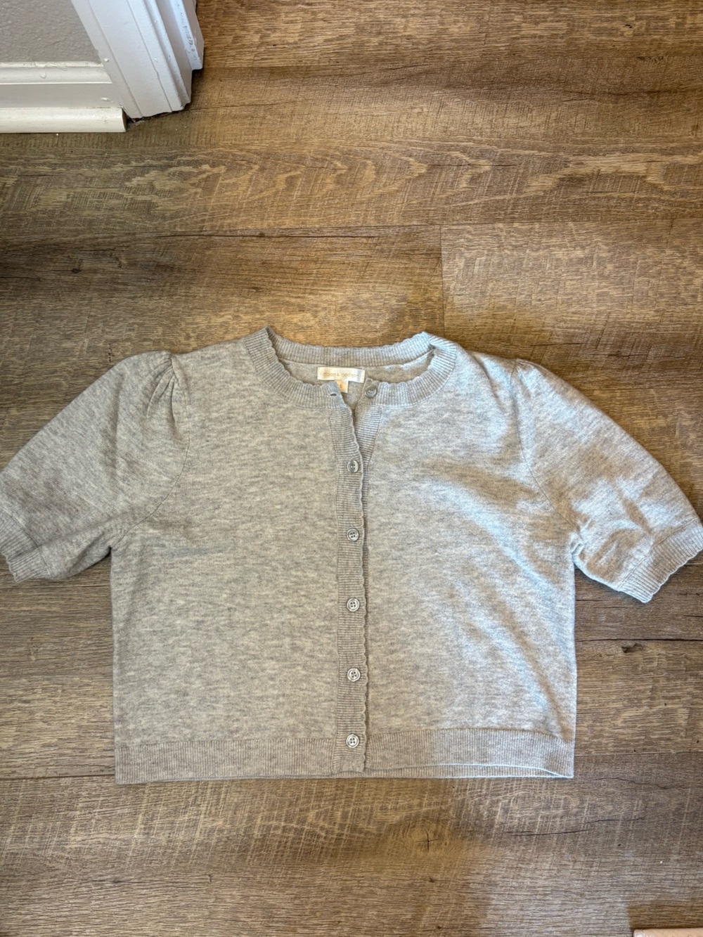moon & madison Light Gray Women’s Button-Front Cardigan